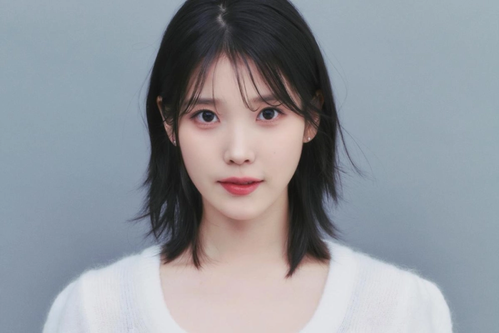 Cùng thưởng thức những giai điệu bùng nổ trong dự án iu album mới.